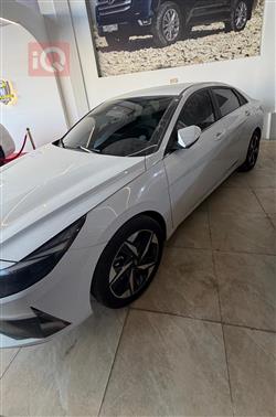 هیۆندای ئەلەنترا